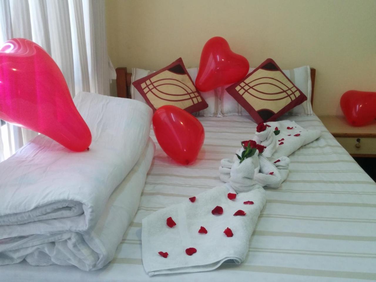 Looniva Guest House Lalitpur Exterior foto
